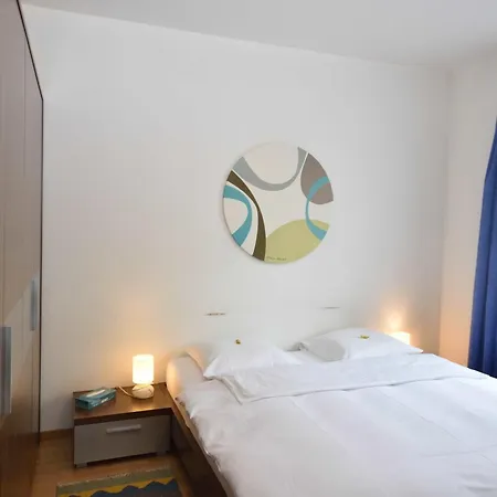 Apartment Spacious 1br Near And Opera - Mill 3 11